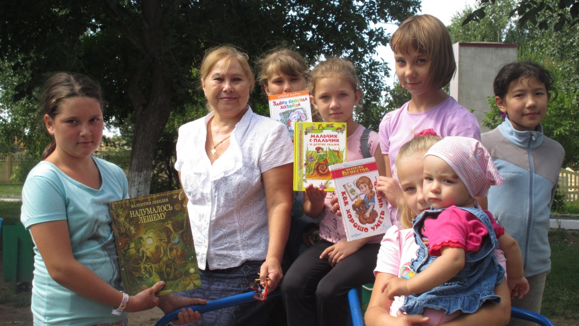 Сельская библиотека выходит на улицу!   