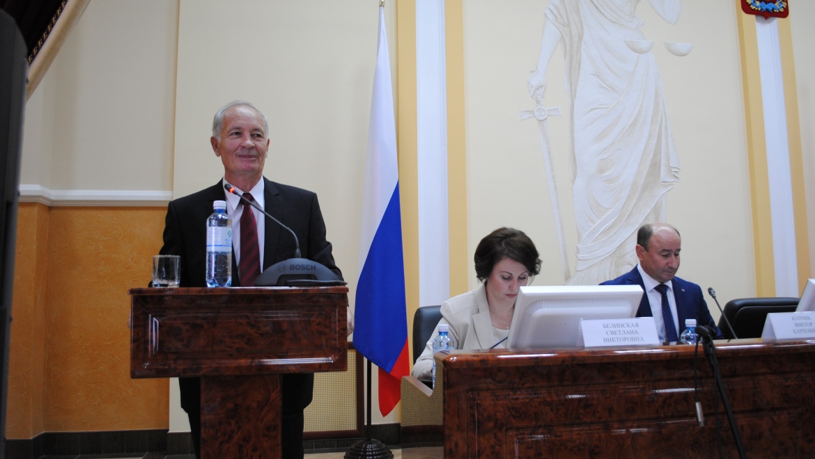 Виктор Емельянов: «Мы впервые за  несколько лет добились отличных результатов по рассмотрению дел в судах»